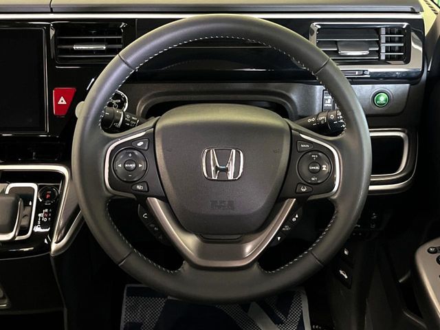 STEPWAGON e:HEV SPADA