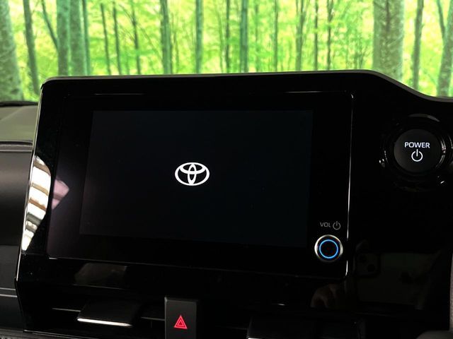 VOXY HYBRID