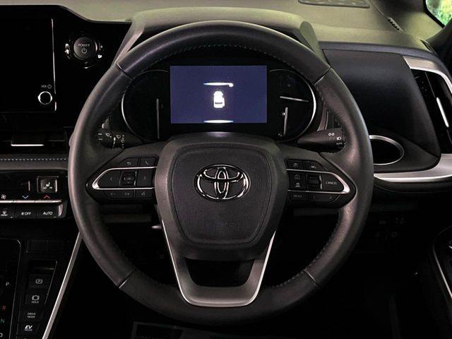 VOXY HYBRID