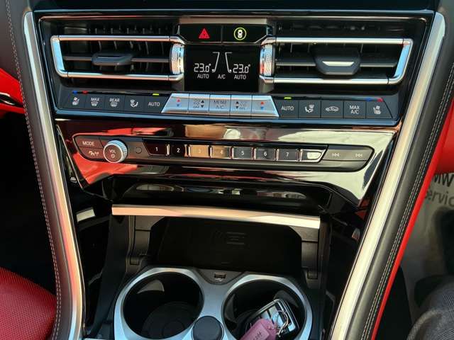 BMW 8series open