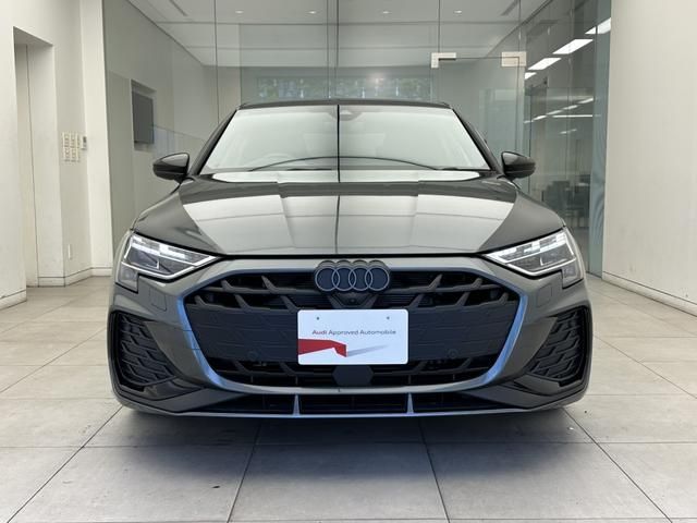 AUDI A3 Sedan