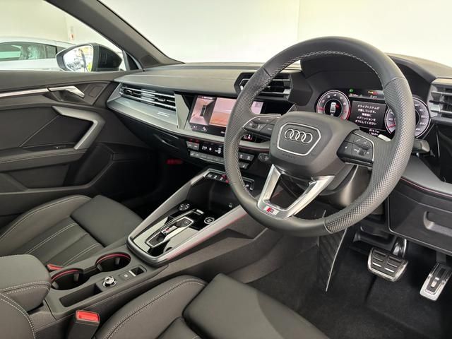 AUDI A3 Sedan