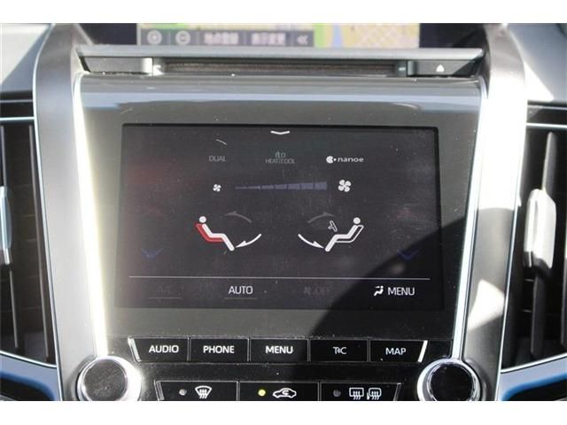 CROWN sedan hybrid 4WD