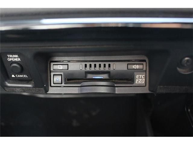CROWN sedan hybrid 4WD