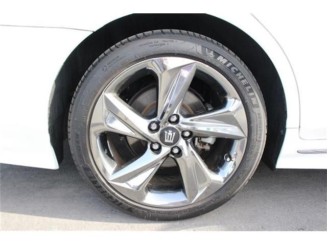 CROWN sedan hybrid 4WD