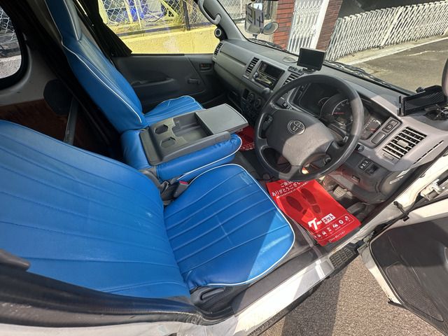 HIACE van 2WD