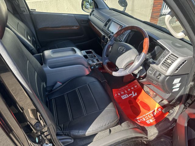 HIACE van 4WD