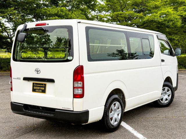 HIACE van 4WD