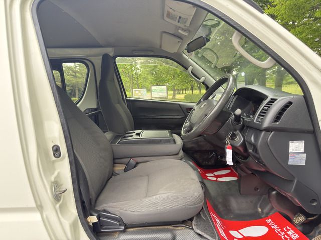 HIACE van 4WD