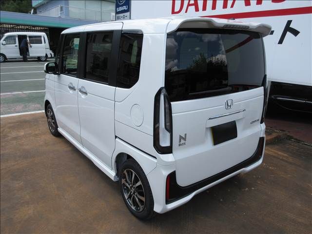 N BOX CUSTOM