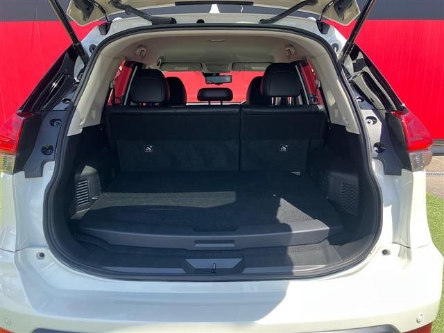 X-TRAIL HYBRID 4WD
