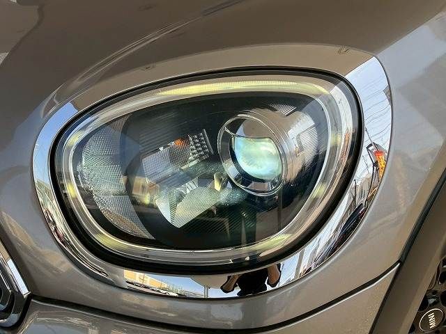 BMW MINI COOPER SD CROSSOVER