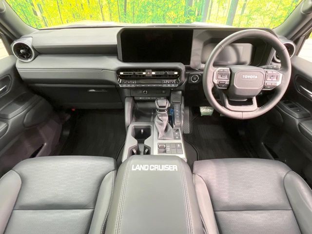 LANDCRUISER 250