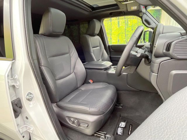 LANDCRUISER 250