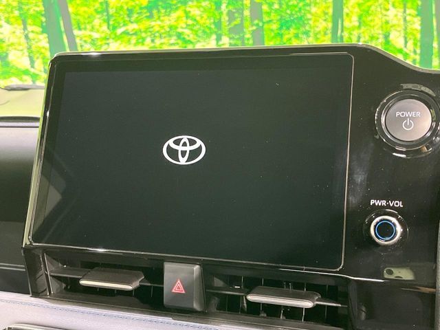 VOXY HYBRID 4WD