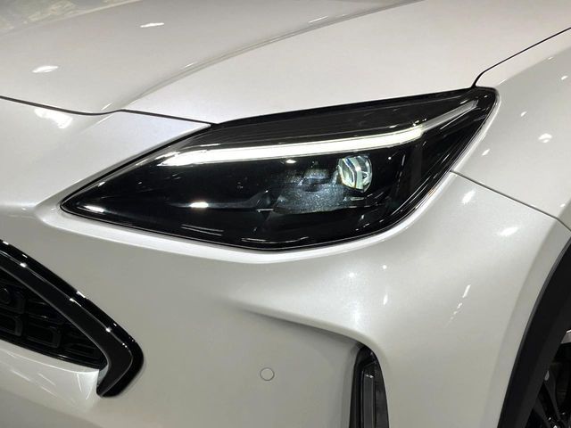 YARIS CROSS HYBRID