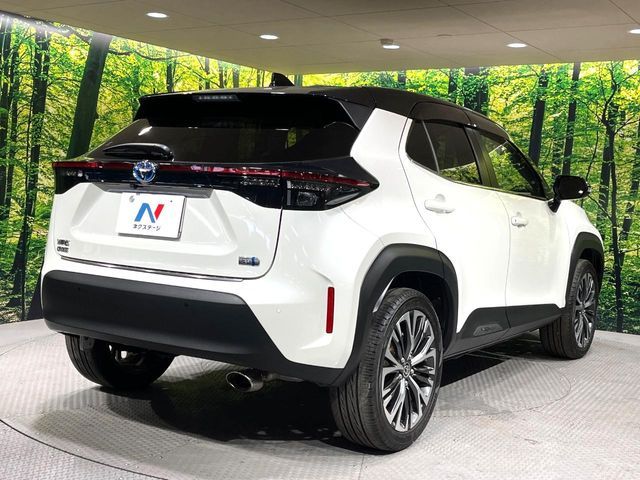 YARIS CROSS HYBRID