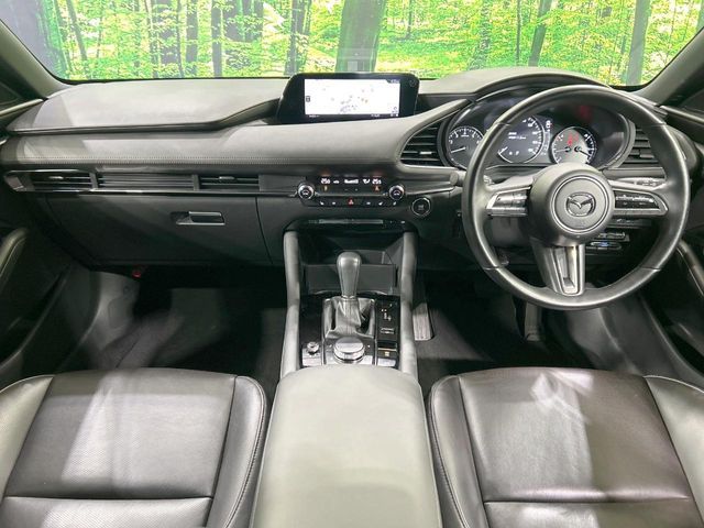 MAZDA3 FASTBACK