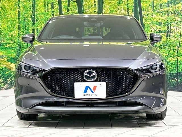 MAZDA3 FASTBACK