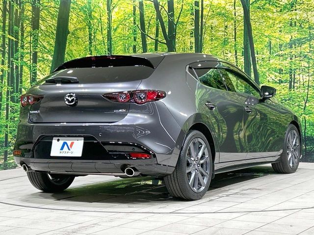 MAZDA3 FASTBACK