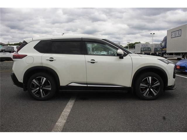X-TRAIL HYBRID 4WD