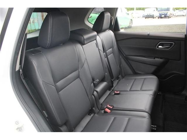 X-TRAIL HYBRID 4WD