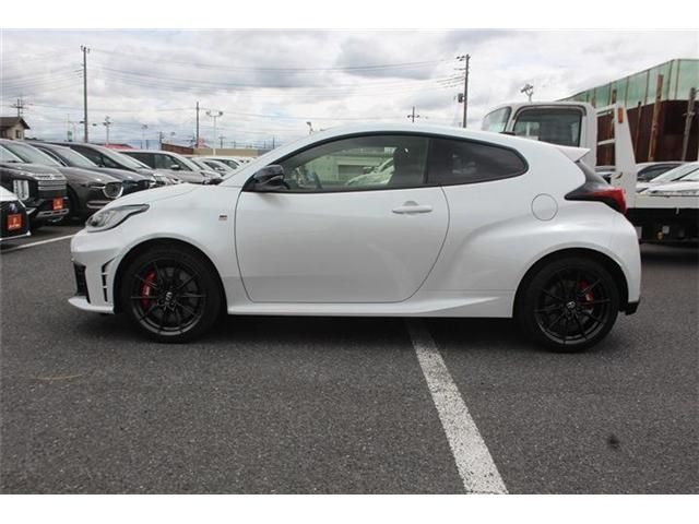 GR YARIS