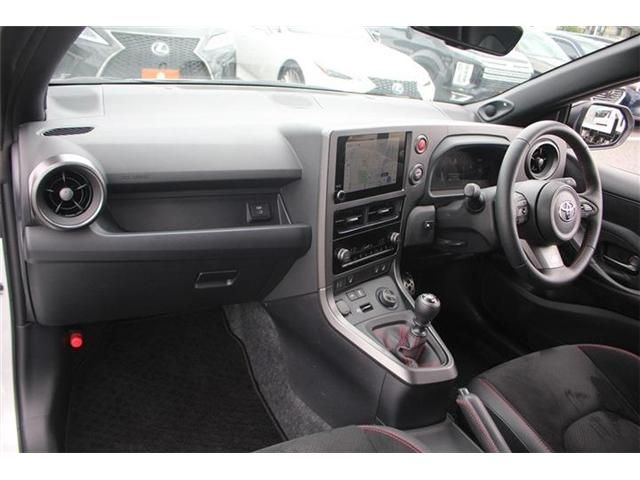 GR YARIS
