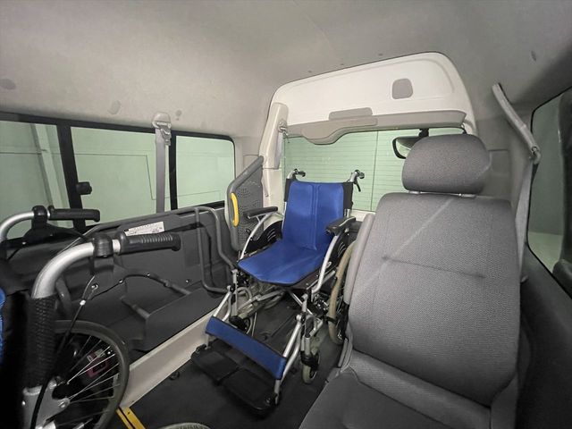 REGIUSACE van 2WD