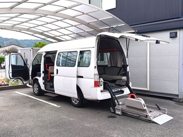 CARAVAN MICROBUS