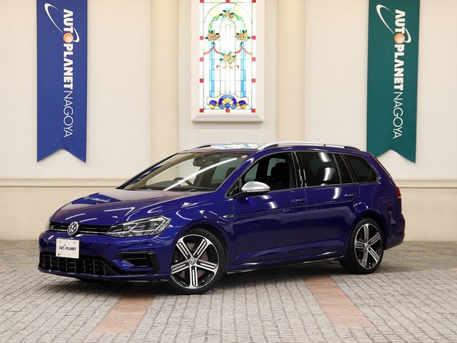 VOLKSWAGEN GOLF R VARIANT