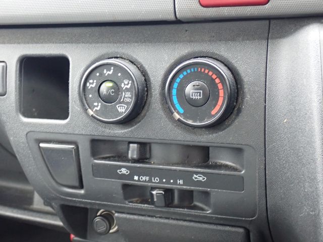 HIACE van 1.25t 2WD
