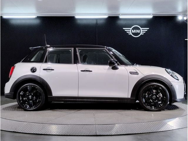 MINI COOPER SD 5DOOR