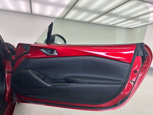 ROADSTER