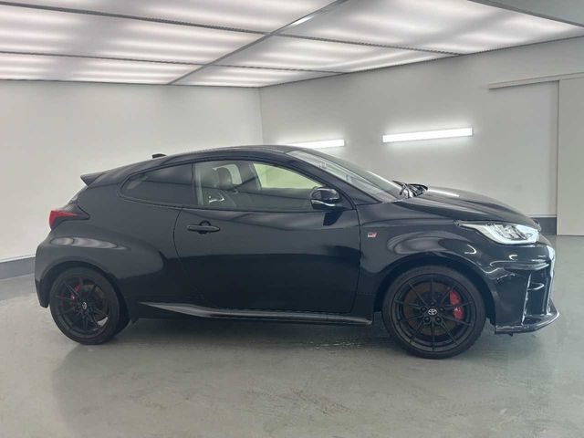 GR YARIS