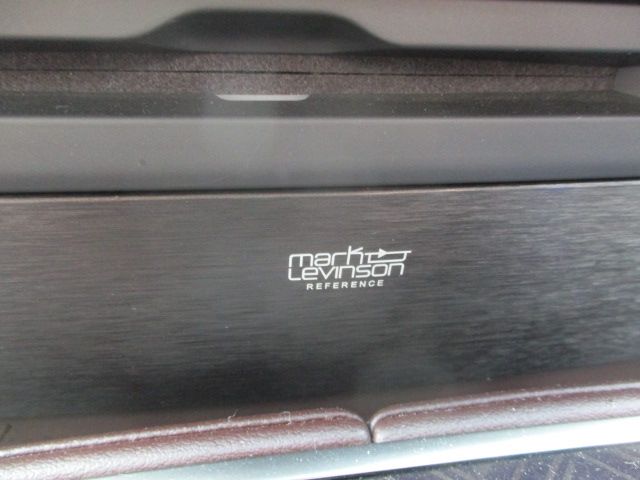 LEXUS LS500 4WD
