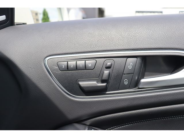 MERCEDES BENZ GLA class