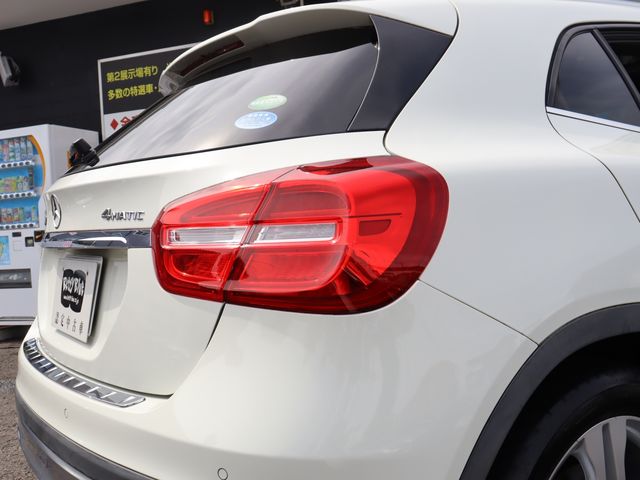 MERCEDES BENZ GLA class