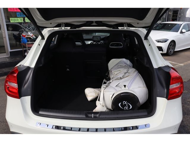 MERCEDES BENZ GLA class