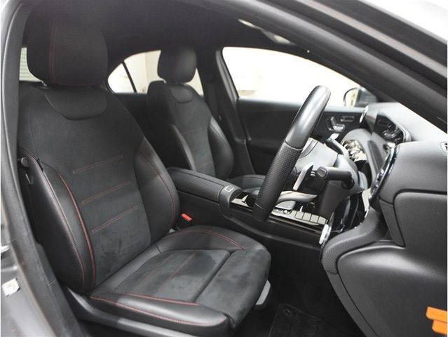 MERCEDES BENZ A class sedan