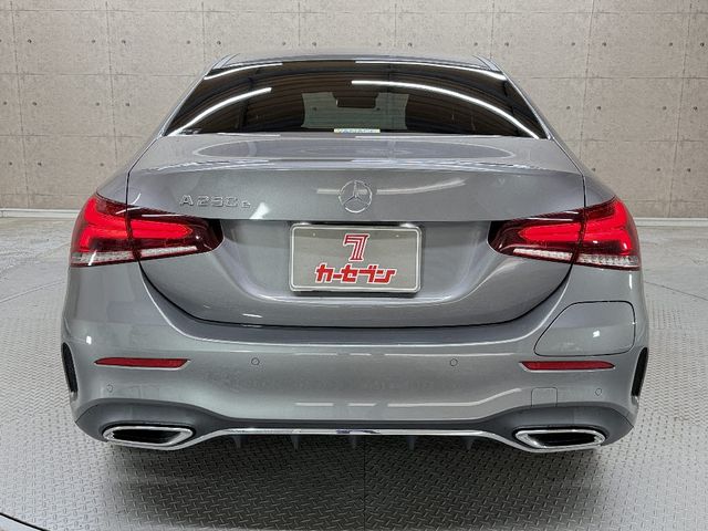 MERCEDES BENZ A class sedan