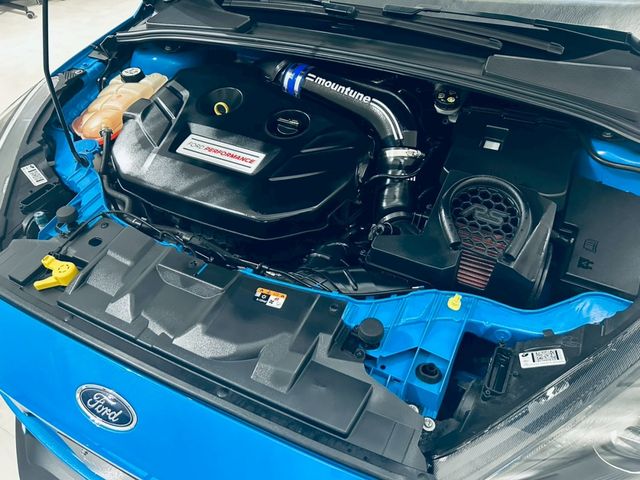 FORD FOCUS hatchback