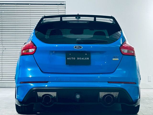 FORD FOCUS hatchback