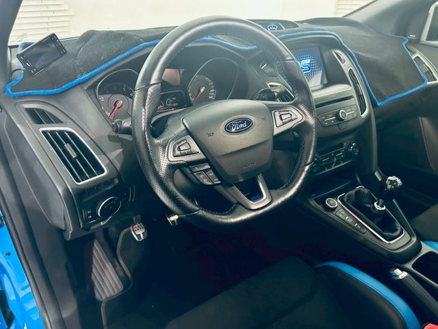 FORD FOCUS hatchback