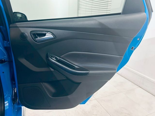 FORD FOCUS hatchback