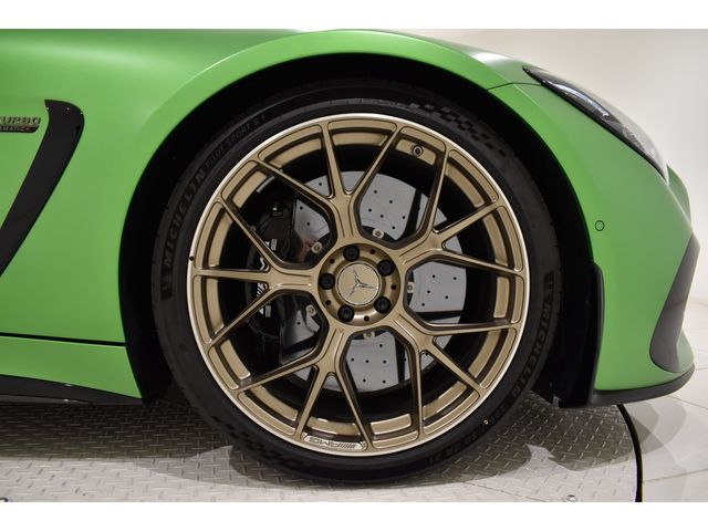 MERCEDES AMG GT