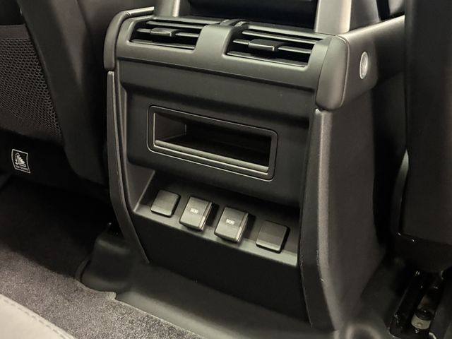 ROVER DEFENDER