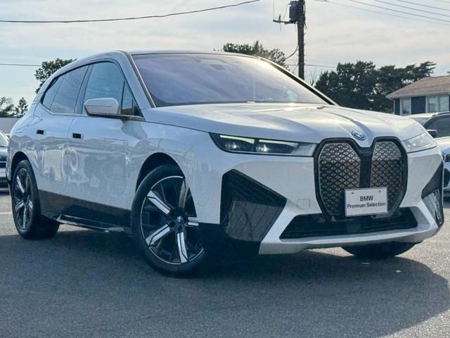 BMW iX