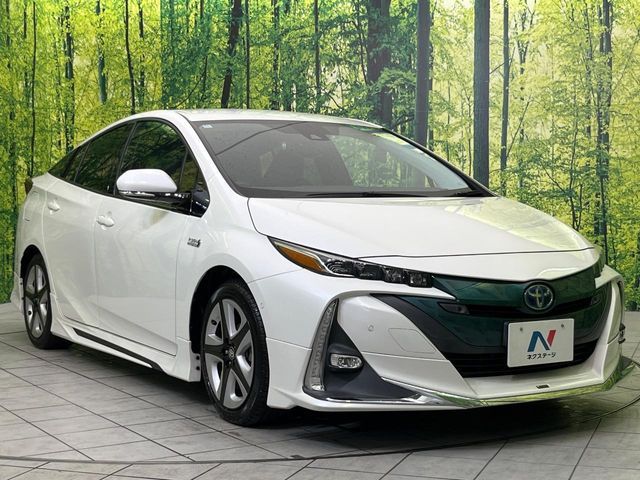 PRIUS PHV