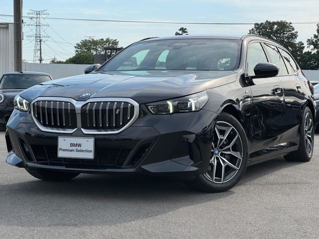 BMW i5 touring